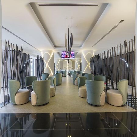 Hotel Holiday International Sharjah Eksteriør bilde